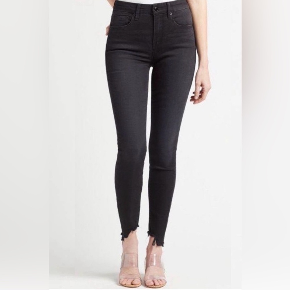 Good American Good Legs Step Fray Jeans